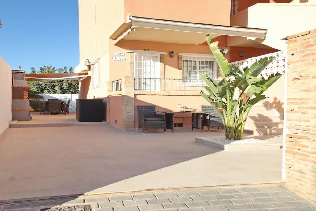 Вілла Casa Olivia With Pool Heating Fee Торрев'єха Екстер'єр фото